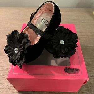 Stuart weitzman baby shoes - black